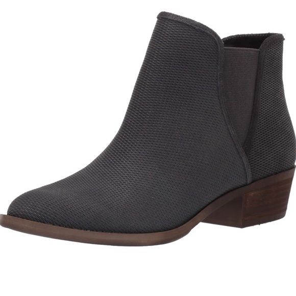 Kensie‎ Gerona Booties - Picture 1 of 6